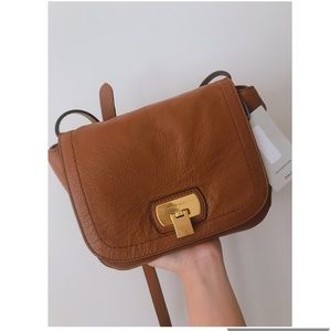 Cole Haan (Hinge Lock Leather Crossbody Bag)